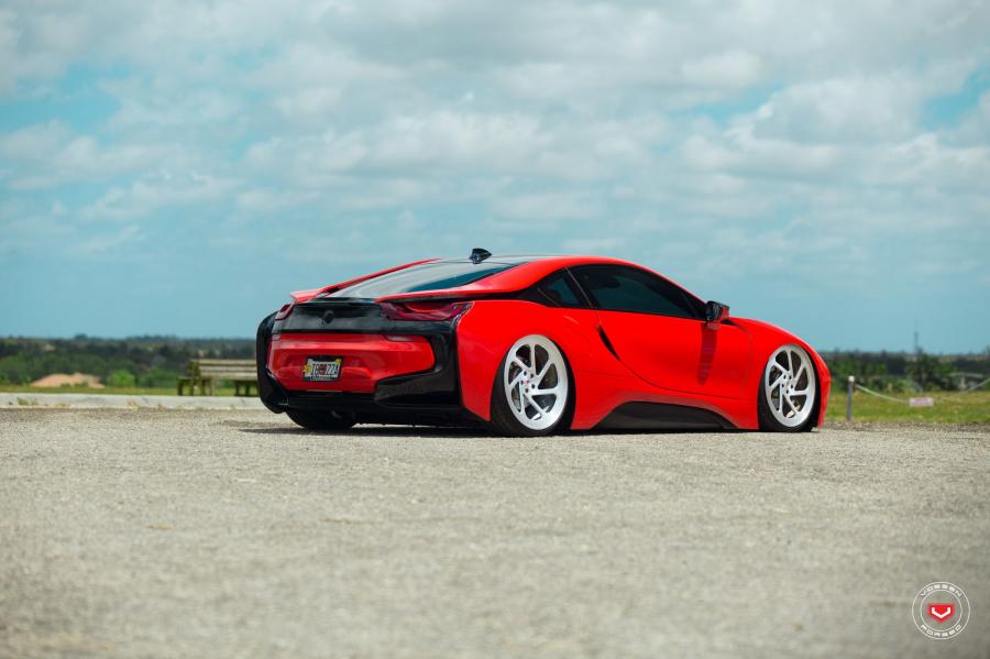  BMW i8 on Vossen Wheels (LC-108T) 2017 года  (фото 48 из 68)